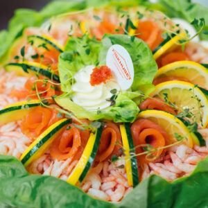catering - smörgåstårta med lax och räkor